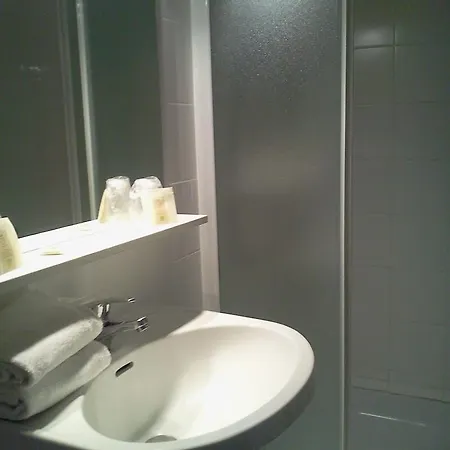 Hotel Restaurant Le Phare 2*
